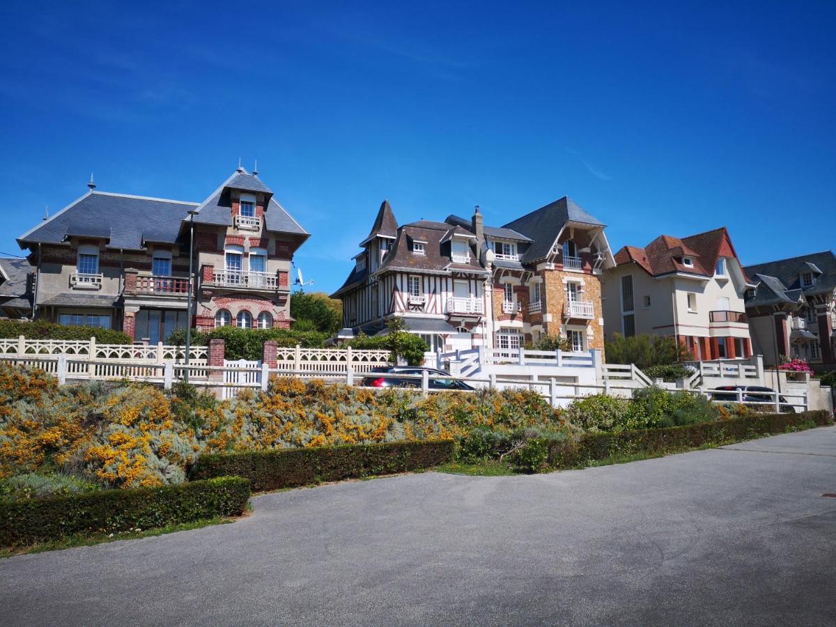 Villa Contre vents et marées à Mesnil-Val-Plage Extérieur photo
